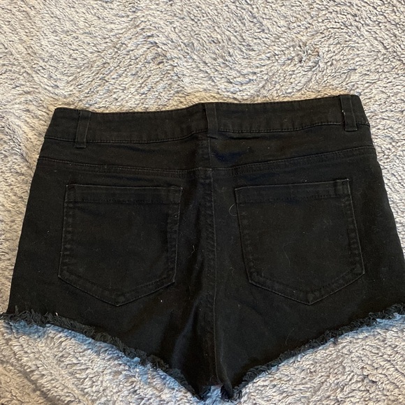 H&M - Picture 2 of 3